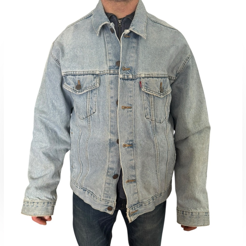 Vintage Levi’s Men’s Trucker jacket size XL